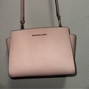 MICHAEL KORS SELMA MD BLOSSOM MESSENGER LEATHER BAG